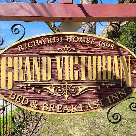 Grand Victorian B&B Inn Bellaire Exterior photo